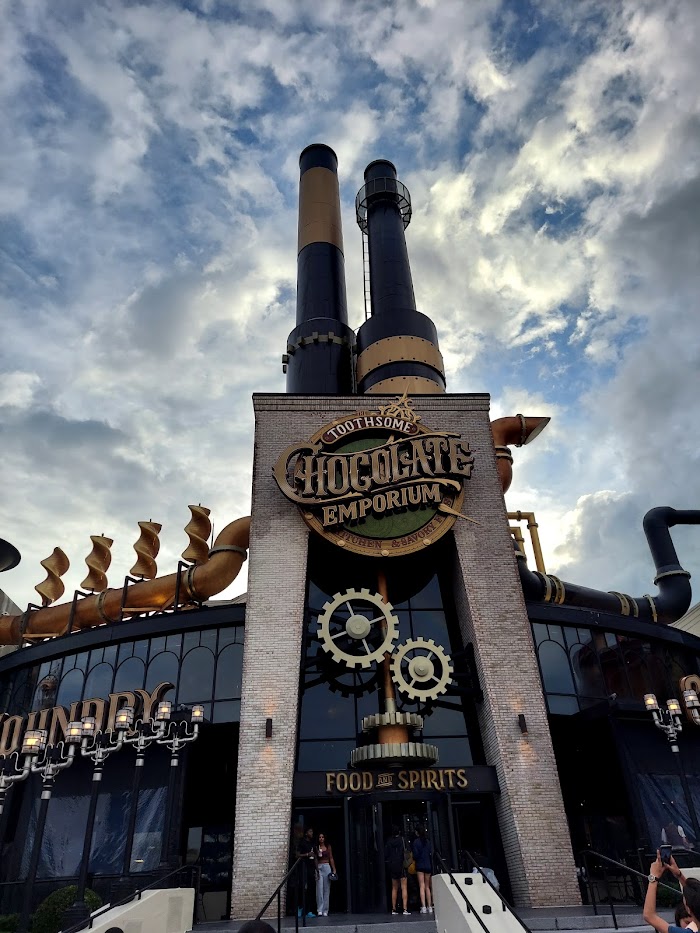 chocolate emporium restaurant on a cloudy day