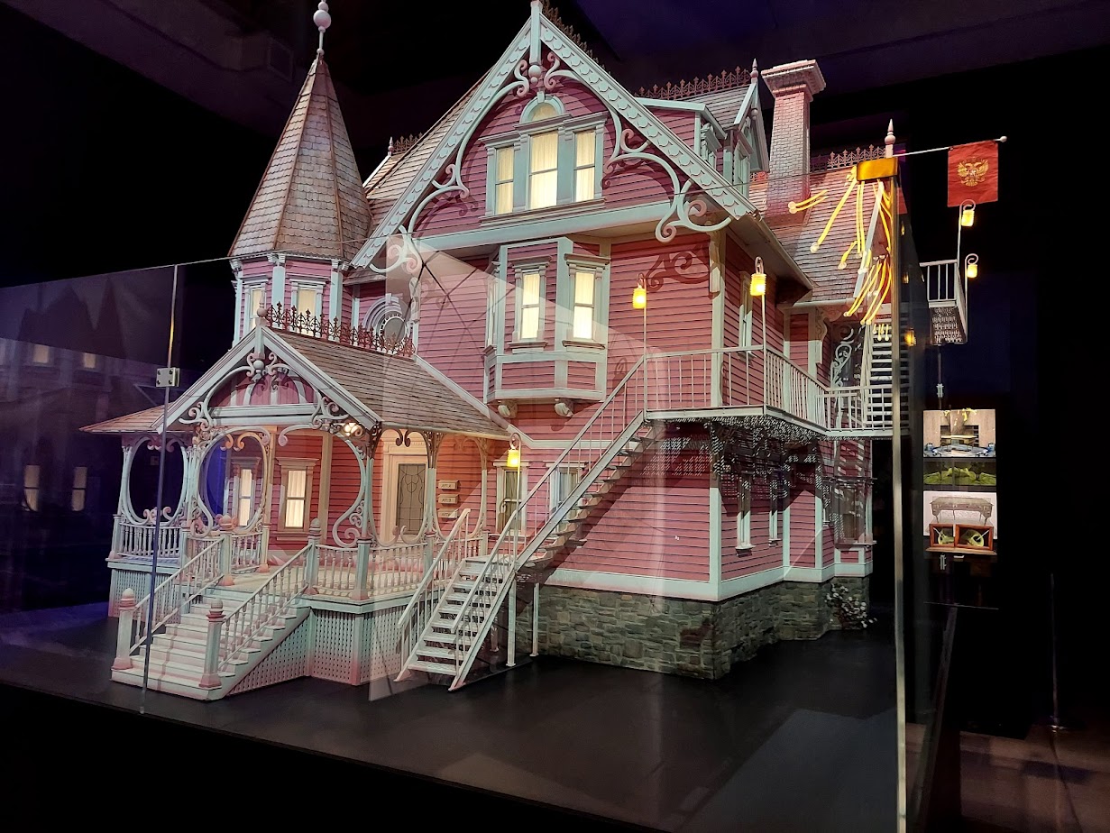 model pink house from Coraline